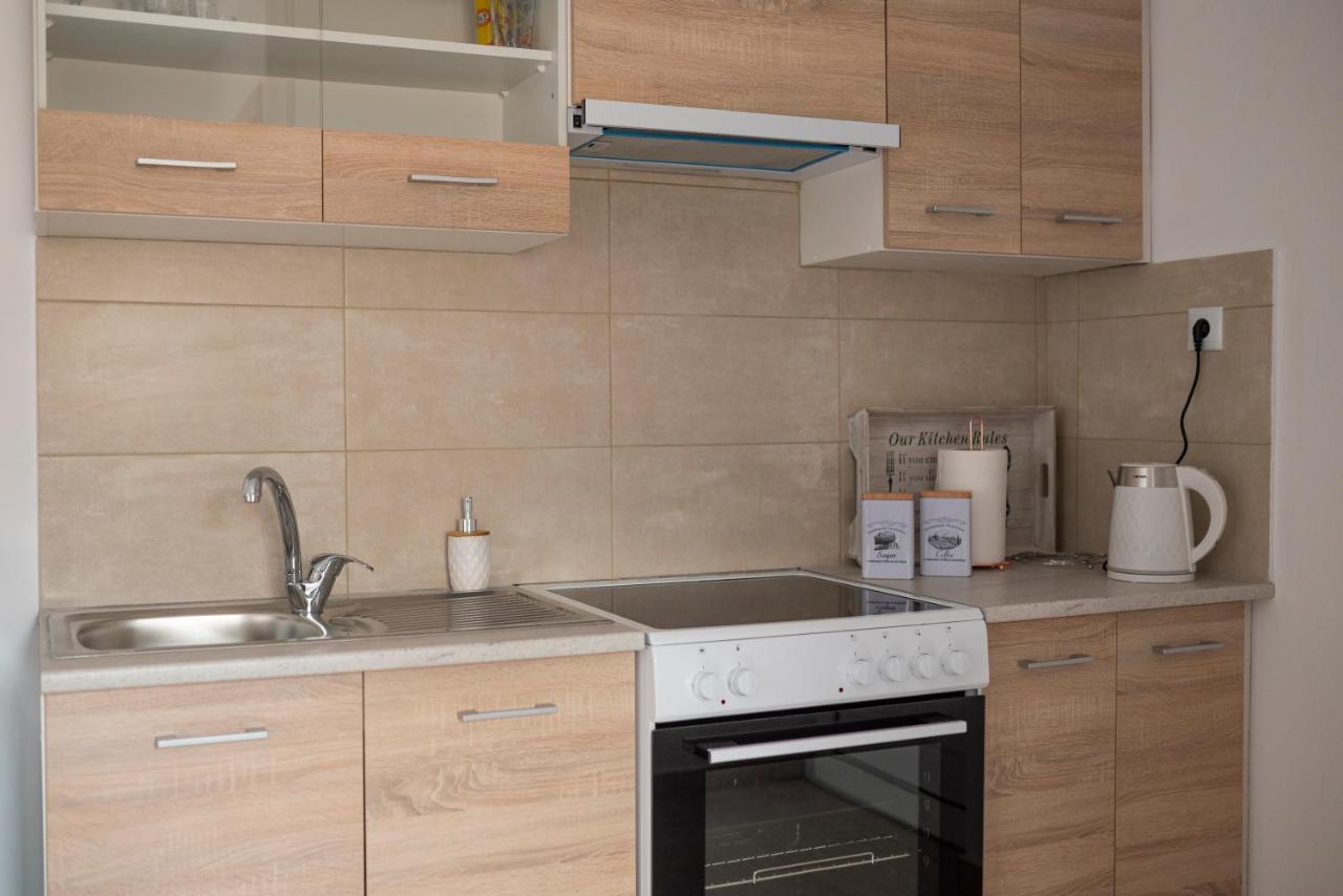 Traditional Suburbs Maisonette Кос Экстерьер фото
